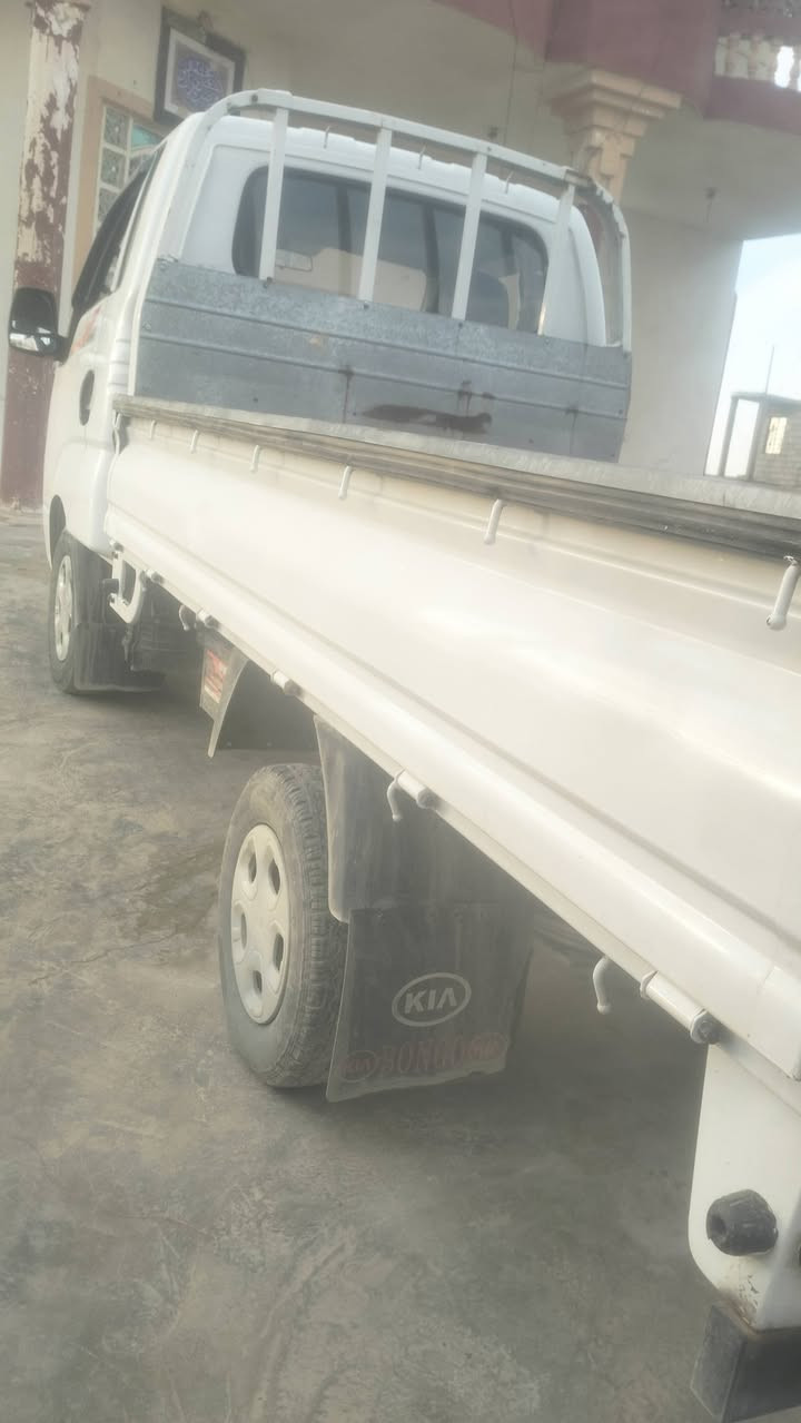 للبيع مراوس بحديث كيا قمارة و انطي فرق
رقم كركوك مشروع وطني احولك بالموصل 

شرط كفاله عامة 
محرك كير اكسن شاصي باور طاحونه داينمو كهربائيّ 
ضرر باب السكن
عنوان موصل ناحية القيارة 
***********
