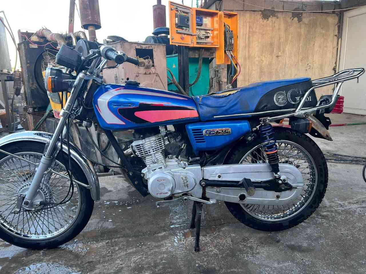 سلام عليكم ورحمة الله وبركاته دراجه أربعة كير تايكر مديل 2021 سكنر للبيع كامله كهربائيات شغالة مناقصة شي رقمي ***********
