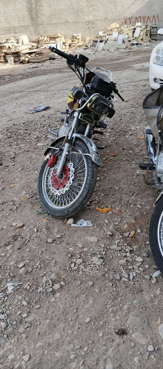 سلام عليكم
دراجه نامي برو محسن للبيع مكينه كبس حجم المحرك 150 اي نقص بابي درتجه سلف أو هندر يستغل اوراق كامل موديل 2024 سعرها 650 أو بي مجال الشراي يخابر علا هاذا الرقم ***********
