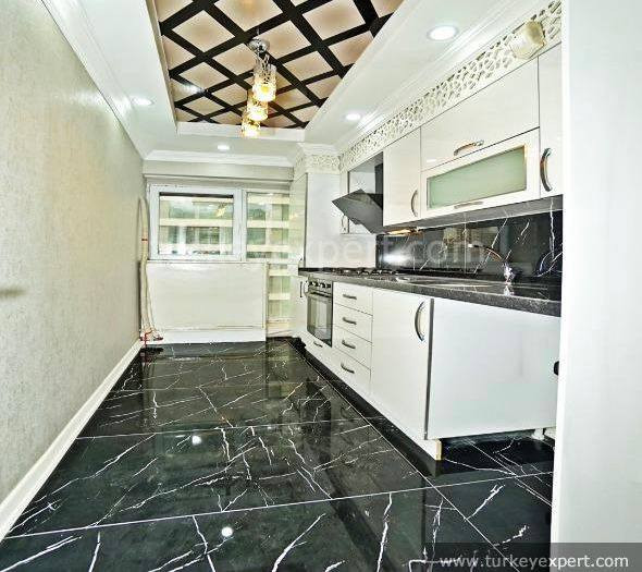 🏡 شقة للإيجار – الكرادة داخل
📍 الموقع: الكرادة داخل قرب حلويات أبو رافل

✨ تفاصيل الشقة:
• غرفتين نوم
• صالة مريحة
• مطبخ (حار وبارد)
• صحيات حديثة
• بناء حديث 2026 – زيرو غير مسكونة
• الطابق الثاني

🏢 مميزات إضافية:
✔️ البناية تحتوي على شقتين فقط (هدوء وخصوصية)
✔️ مخزن خاص لكل شقة بمساحة 15 م² في الطابق العلوي

📞 للتواصل والاستفسار:
اتصال أو واتساب
📱 ***********

📍 أو زيارة مكتبنا:
مكتب المهندس للخدمات العقارية
الكرادة داخل – قرب مجمع الليث

🔹 نستقبل جميع العروض:
بيع • شراء • إيجار • تصميم • ترميم

✨ فرصة مميزة للسكن بموقع راقٍ في قلب الكرادة
