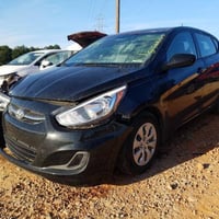 اكسنت هاشباك موديل 16  حادثه جملغ بنيد  مكاني بغداد زعفرانيه سعر ٩٠ بي...