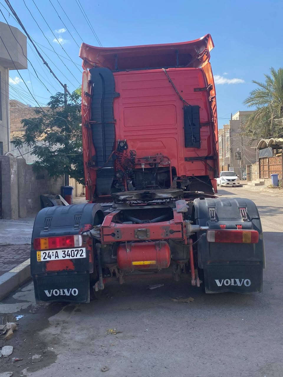 فالفو للبيع موديل ٢٠٠١ ارقام وسنوية جديد حجم ٤٢٠ دسك بريك سبلت السعر ١٣٥ العنوان بغداد الدورة رقم الهاتف /*********** يوجد واتساب
