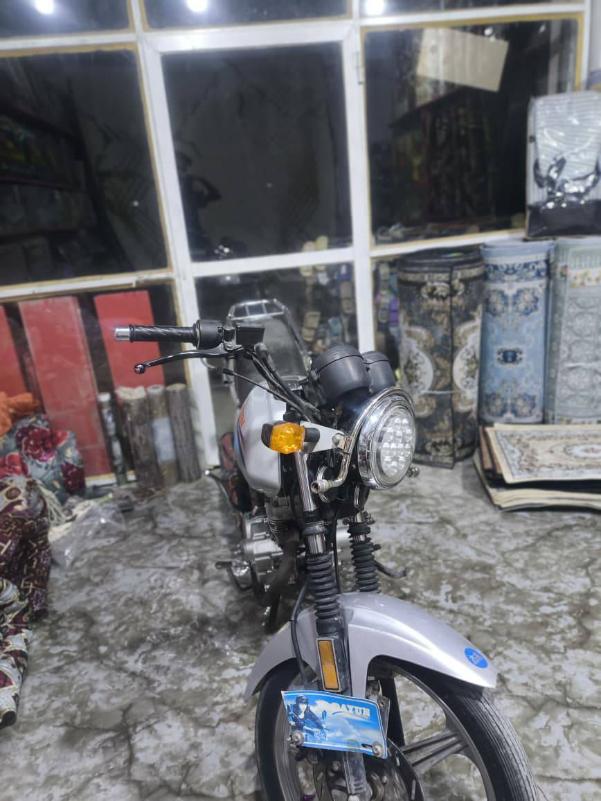 دراجه دايون مديل 2021 مكفولة وكيلها ثامر خلخال دراجه نضيفة وما متعوبه سعرها 650 وبيها مجال قليل بيع مستعجل مكاني سيد إسماعيل
***********
