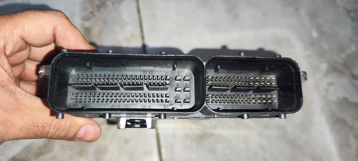 قطعتين جديدات نفس الشكل والرقم اللي تفيده ينطيني سعر


**إذا كنت صاحب هذا الإعلان وتريد حذفه لأي سبب، رجاءا أرسل رسالة إلى الدعم الفني**