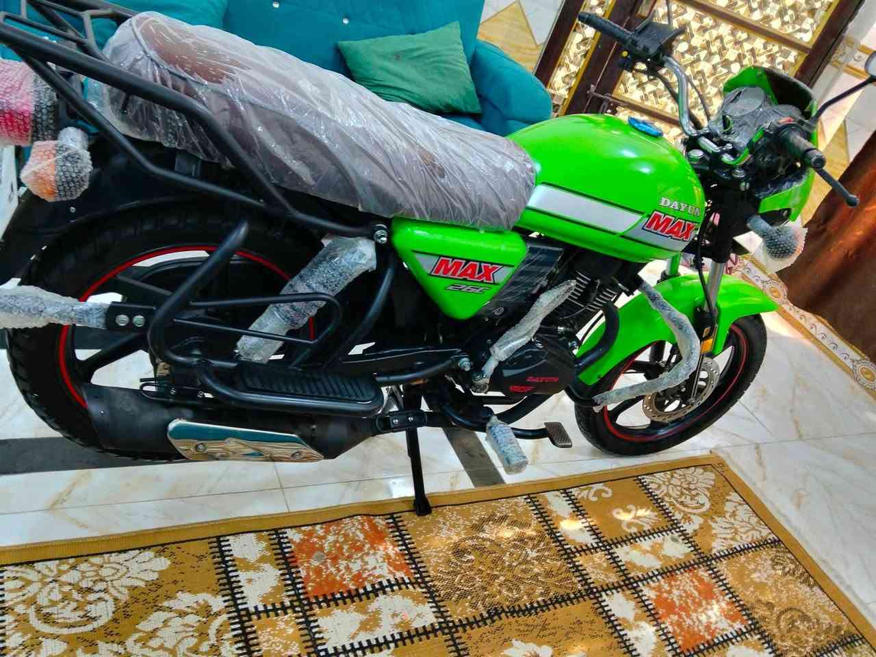 دايوان للبيع مديل ٢٣. شهر 5 أوراق اصولي كفاله عامه  مكاني كوت زين القوس هذا رقمي ***********
