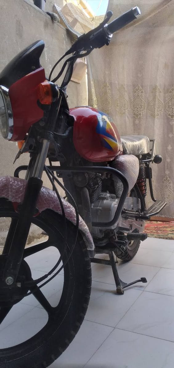 السلام عليكم بوكسر كلاسك للبيع 
موديل 2019
أوراق 
دراجه نضيفه بيه صوت بل مكينه 
السعر 650 
مكاني كربلاء


**إذا كنت صاحب هذا الإعلان وتريد حذفه لأي سبب، رجاءا أرسل رسالة إلى الدعم الفني**