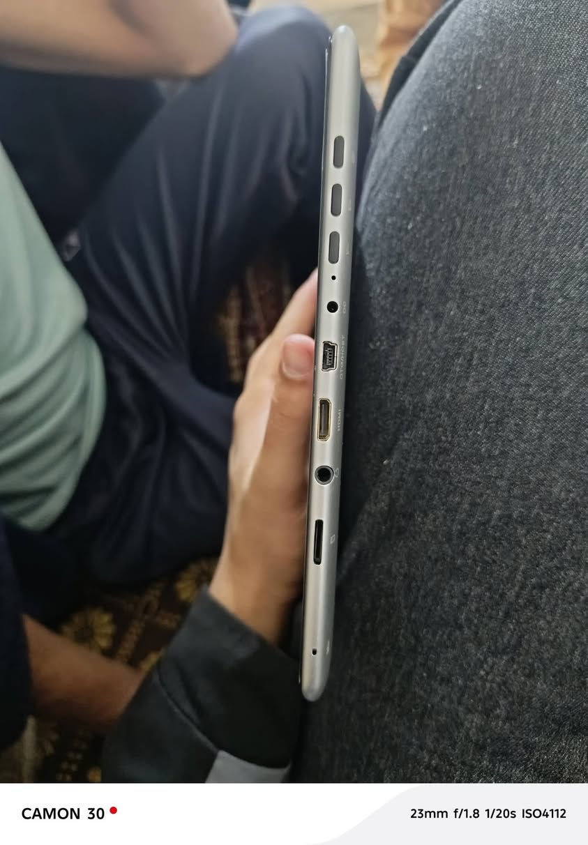 السلام عليكم ايباد للبيع  باقي التفاصيل الاتصال عل رقم ***********
