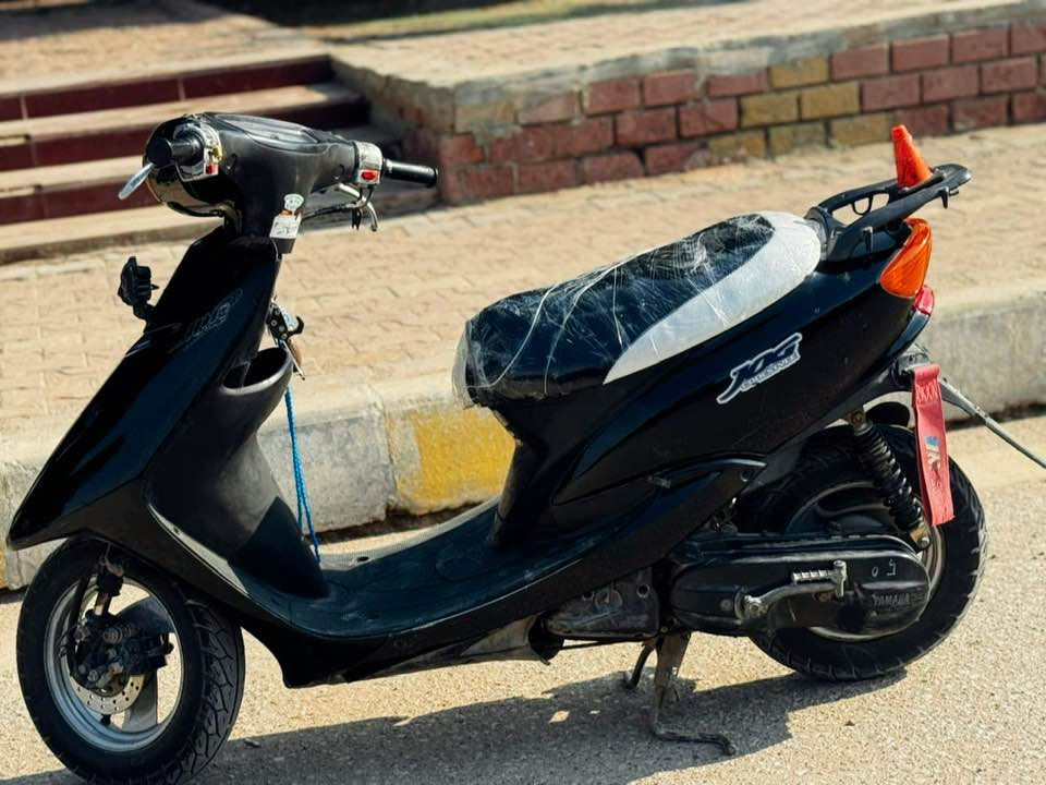 سلام عليكم عصفوريه للبيع مكفوله ما بيه اي. نقص كلشي شغال شراي خابرني سعر خاص رقمي *********** مو شراي لا يخابر رجآ
