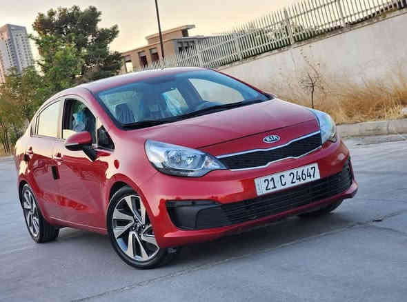 السلام عليكم للبيع فقط بدون مراوس 
كيا ريو خليجي موديل 2016 مكينه قطرتين 1600 دوش المرغوب مامفتوح بلادي ...سياره كلش حلوه وجاهزه لونها مميز السياره بيه 3 قطع رش بدون دواخل ...السياره كلش حلوه وجاهزه تخم تاير جديد حداديه وصدر وكير ومكينه كله نظيف وجديد مواصفاتها سلايت ويلكب كروم حاسه خلفيه دواخل رصاصي حاكيه وبلوتوث مري شفط اشاير بلمري ويده ستيل 
مكانها بغداد حي العامل ...السعر 98 وبيها مجال بسيط لشراي 
الرقم ***********
