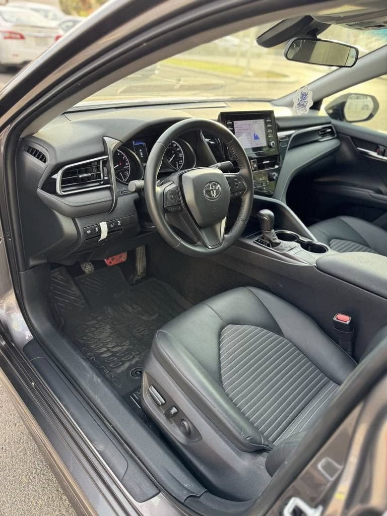 كامري ٢٠٢٢ se /٨٠km/ثلاث قطع /ارباك سليم/٣قطع بارد/ السعر ١٧٥$/***********
