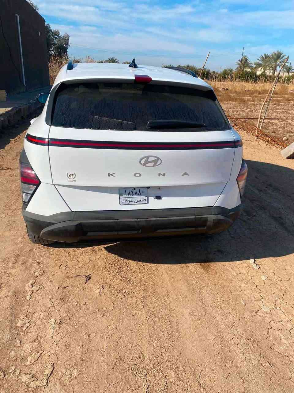 كونا
لون ابيض 
موديل ٢٤ محرك ٢٠٠٠ دوش كير اي تي داخل ابيض كشن كهرباء حادثه بنيد مبدل اصلي بدون صبغ بدون دواخل
سياره جديده جدا
حله اثار بابل
***********
