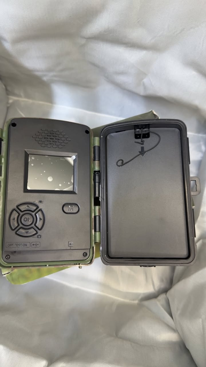 كاميرا مراقبة للحياة البرية تستقبل رام تصوير ليلي نهاري بدقة فول HD بطاريات 
السعر 20 مع التوصيل


**إذا كنت صاحب هذا الإعلان وتريد حذفه لأي سبب، رجاءا أرسل رسالة إلى الدعم الفني**