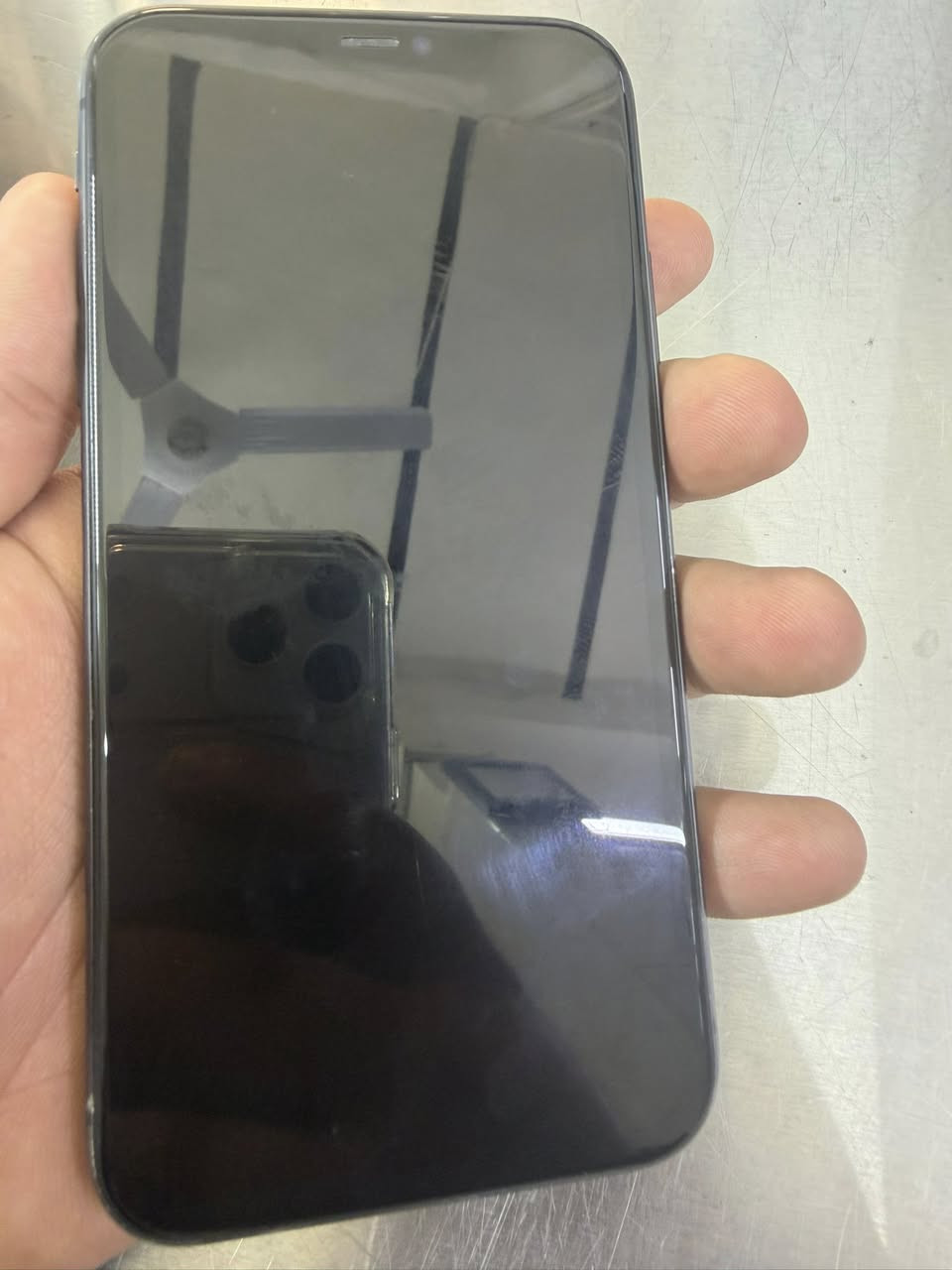 11 كامرتين
64G
Battery 80
ممفتوح ابد 
210الف
***********
