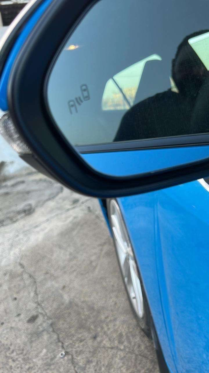 السلام عليكم للبيع كورلا هاش باك ٢٠٢٠ ماشية ٣٨ الف ميل السيارة نضيفة ومصروف عليها الداخل مسوي كلة كاربون وانارة تحكم عل هاتف  ب١٥٠ دولار اصلية بيها ضمان شفتات ستيرن كاربون سستم سوادات للخارج مري باتمان يدات سود سبويلر وشفقة سود ويل اسود بيها جاملغ وبنيد صبغ  تدفئة مقاعد نقطة عمياء قيادة ذاتية تحديد المسار بصمة اوتو هولد هاند بريك بصمة رقم سليمانية شرط تحويل السيارة نضيفة وجديدة اللة شاهد مابيها اي نقص وناصبة كلش سعرها ١٣٠ وبيها مجال بسيط مكانها السيدية السيارة حاليا اول صورة ام ويل الاسود الباقيات قديمات يرهم بيع ومراوس ***********
