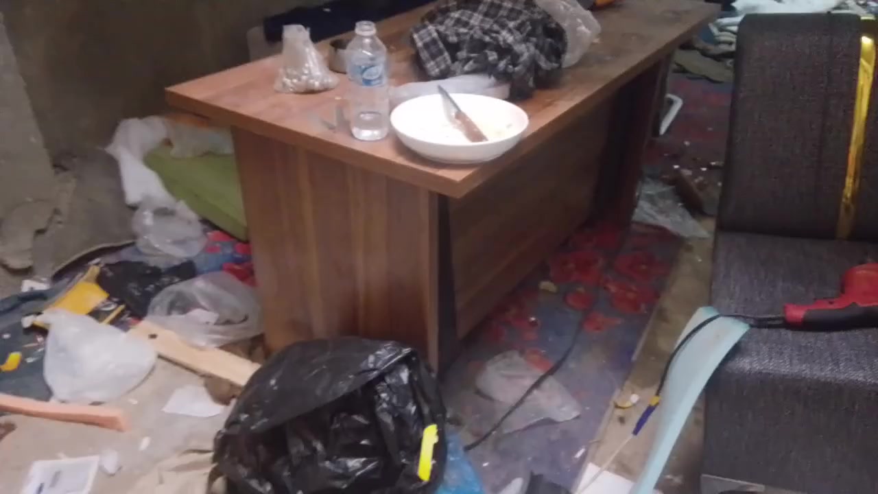 السلام عليكم عدي هاي الغراض البيع مستعجل مستعجل مستعجل على بيعتهن ***********
