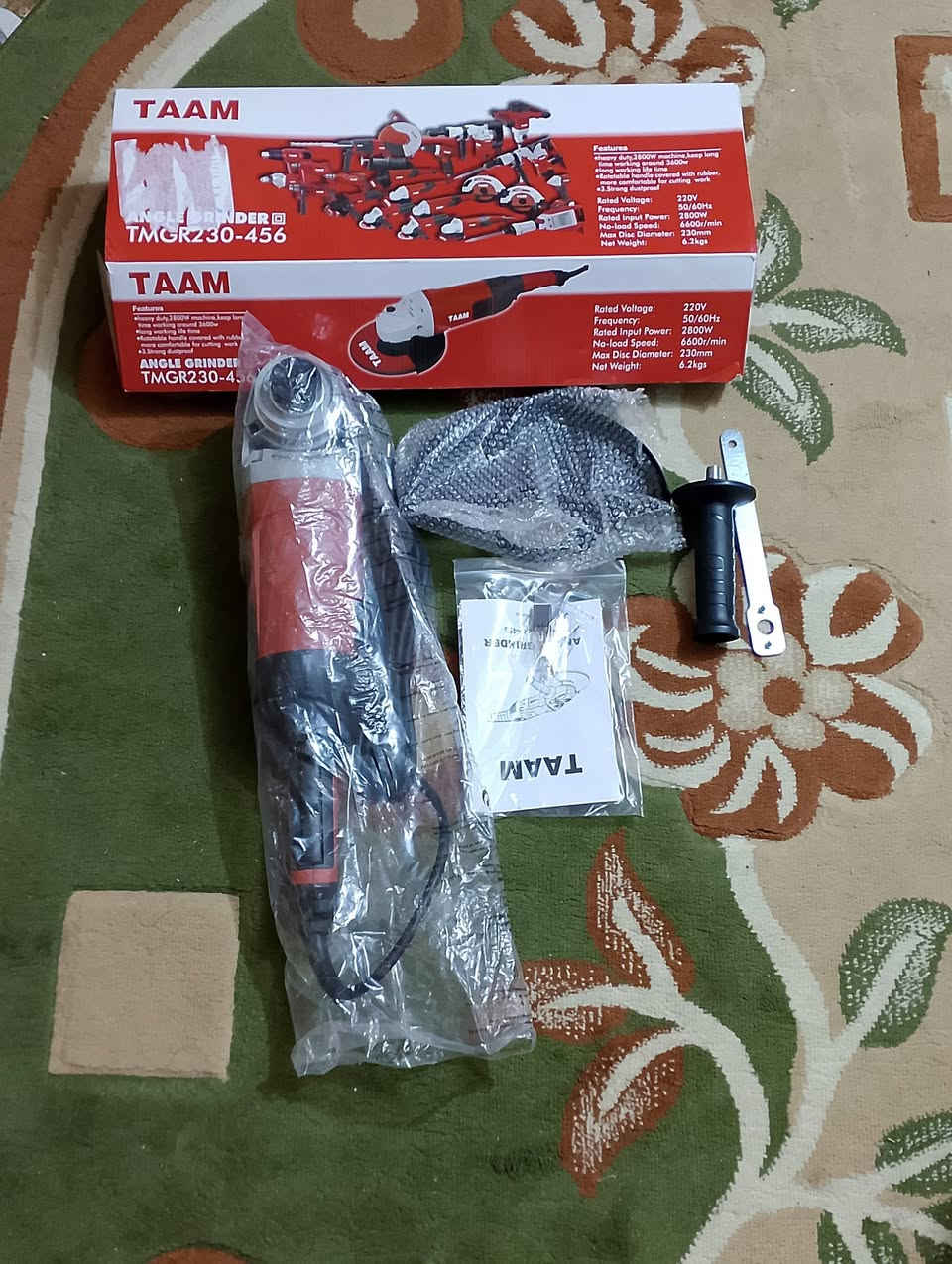 عدد يدويه الكل جديدات فيته 30متر مع چاكوچ مع مكاصه حديد مع فيرنيه مع مغناطيس زاويه العدد 2 مع كفوف طوال  السعر 65 كوسره حجم كبير من شركه تام 2800 واط جديد غير مستخدم سعر95السعر قفل مكاني كربلاء توصيل ماعندي موبايل ***********
