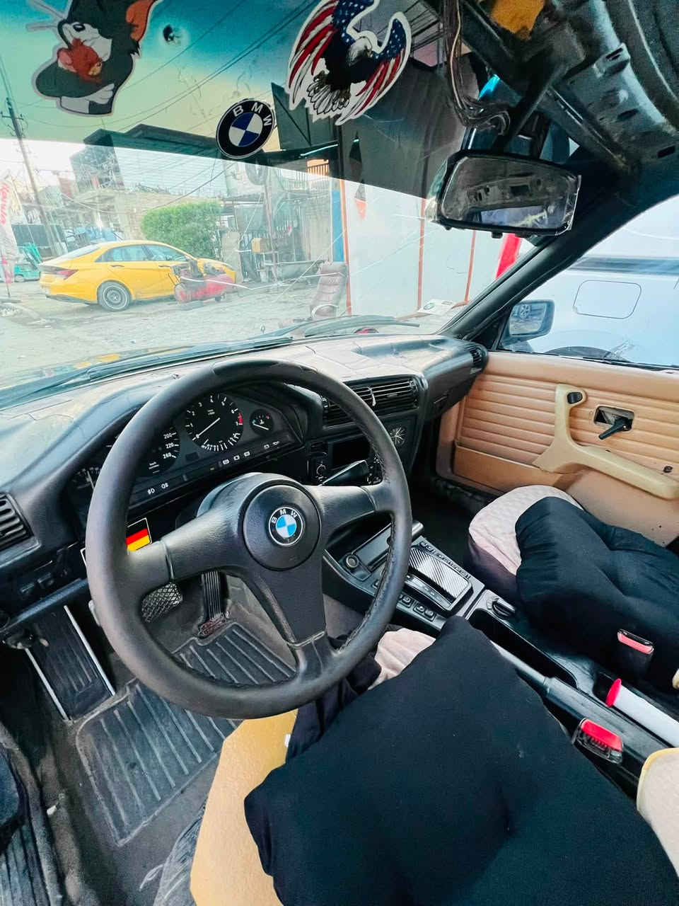BMW E30
موديل1990
مكينه گير شرط
كهربائيات كله شغالة
تبريد نقص غاز 
گير اوتو
عضمة كلش حلوة
عقل عليه برمجة
مصبوغة عام جمالية
وارد ياباني
تراي وين متريد
مكانه:شعب شارع الصحة
سعرهه:37 وبيهه مجال قليل
رقم للتواصل:***********
اتصال فقط او واتساب
رجاءاً الموشراي لايكسر بحلال الناس
