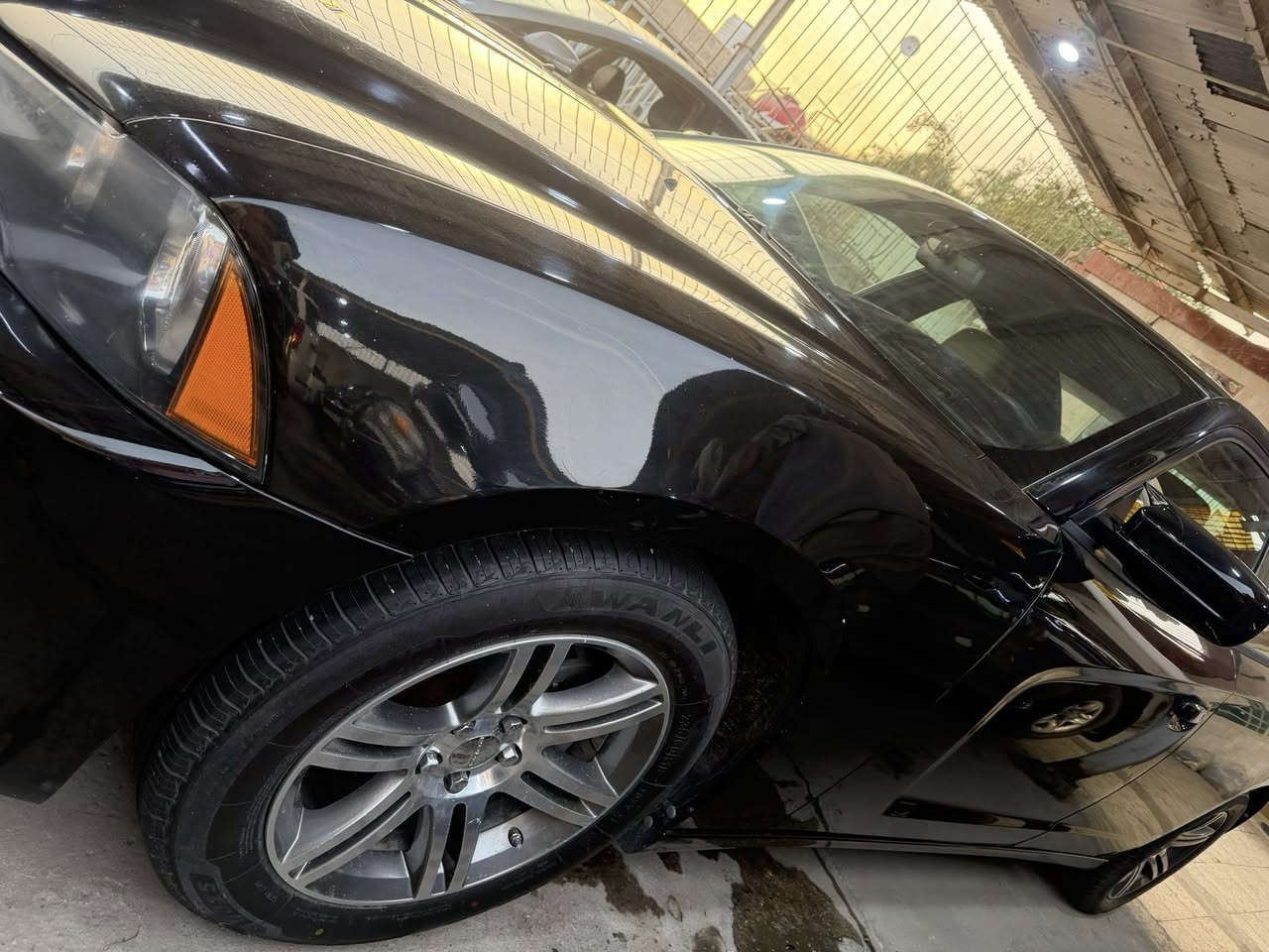 سلام وعليكم جارجر 2014 حاويه كفاله حته من الصبغ مكينه 3600 كسر كارتون السياره كفاله مكينه كير حداديه تبريد مكان السياره بصره (***********)
