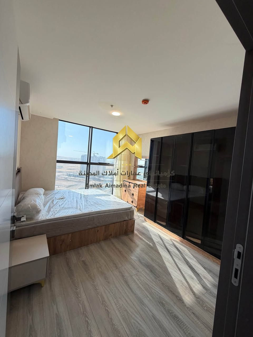 🏡✨ فرصة مميزة للبيع أو للإيجار في لايف تاورز – المربع الذهبي ✨🏡

💵سعر ٤٩٠٠٠$اربع شده و تسعين ورقه

✨ فرصة مميزة بسعر مناسب جداً

📍 الموقع: داخل المربع الذهبي – أربيل

🛋️ مؤثثة بالكامل زيرو ViP

✅ موقع حيوي وقريب من جميع الخدمات

✅ جاهزة للسكن فوراً

📞 للاستفسار:***********
