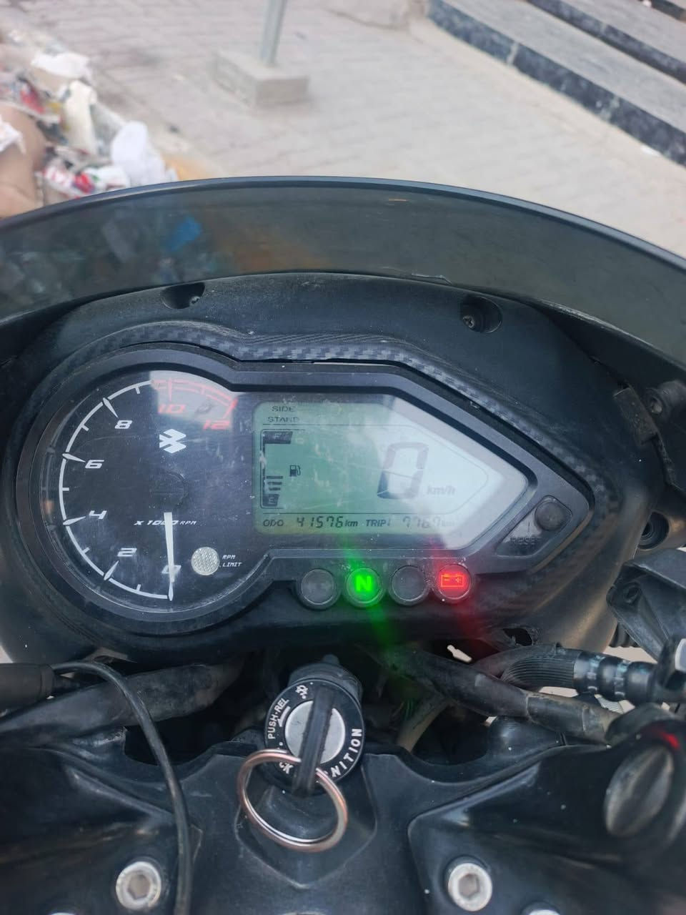 سلام عليكم شباب عندي دراجة بولسر 150cc
للبيع موديل 2023
العداد 43 الف كيلومتر
رقمها بغداد تحويل ثاني يوم 
سعرها 1800
الموقع حي الجهاد 
***********
