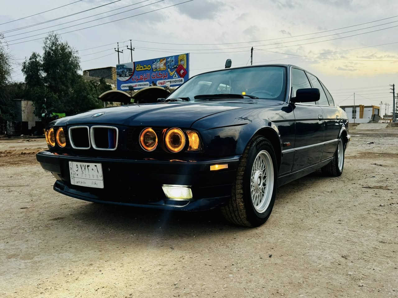 السلام عليكم 
للبيع  
‏540i. V8 اصل ٣٥ 
مكينه وكير حاويه مكفوله 
السياره قبل شهر كمل تعميرهه مكفوله من ضربه 
رقم بغداد تحويل ثاني يوم 
 السعر ٧٥ مستعجل ع البيع 
مكاني طريق كربلاء نجف خان النص عمود ٦٠٠ ع الشارع العام 
***********
