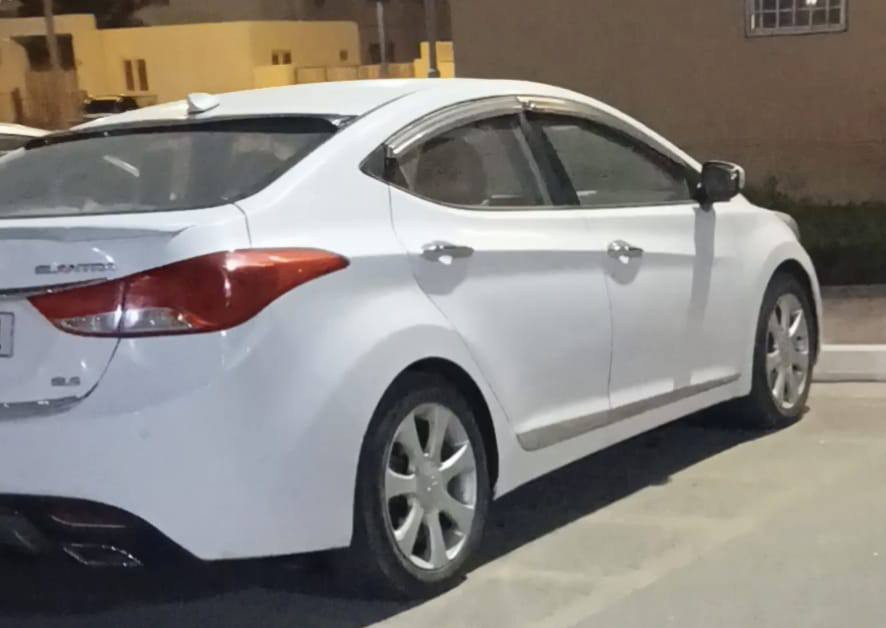 السلام عليكم
النترا 2013 بأسمي سنويه بغداد محرك 1800 گير كفاله عامه تخم تاير جديد صدر خلفي وامامي جديد تدفأه تبريد حساسات تحكم ستيرن سياره جديده ماتصرف اي شي عليها السعر 125وبيها مجال.. العنوان(بغداد _بسمايه)..***********
