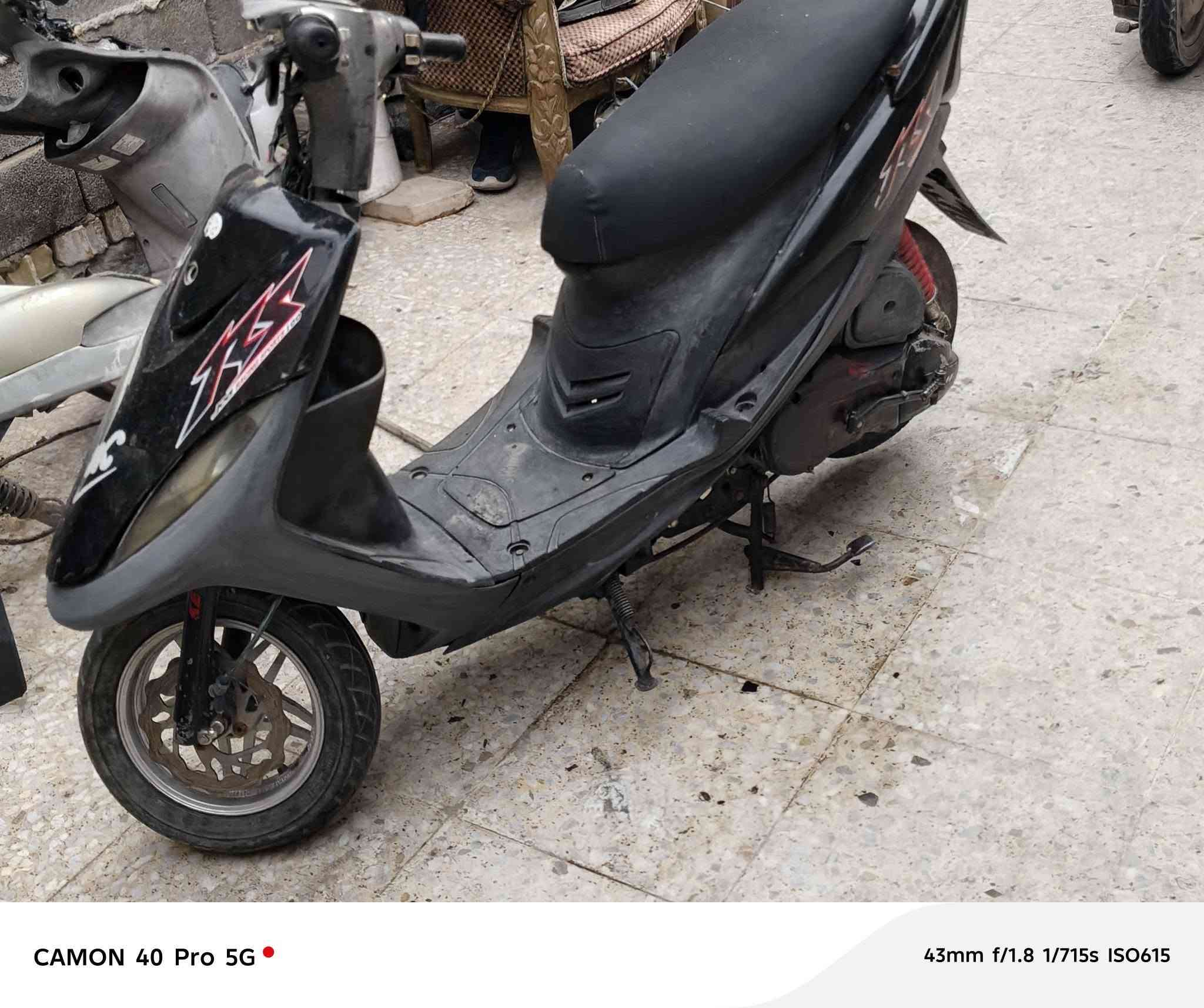 سلام عليكم دراجه عدله كشي مابيه شغاله بس تاركه نقص بس كعكه مل صلنصه شغالله وجديدده لبيع محتاج 
***********
