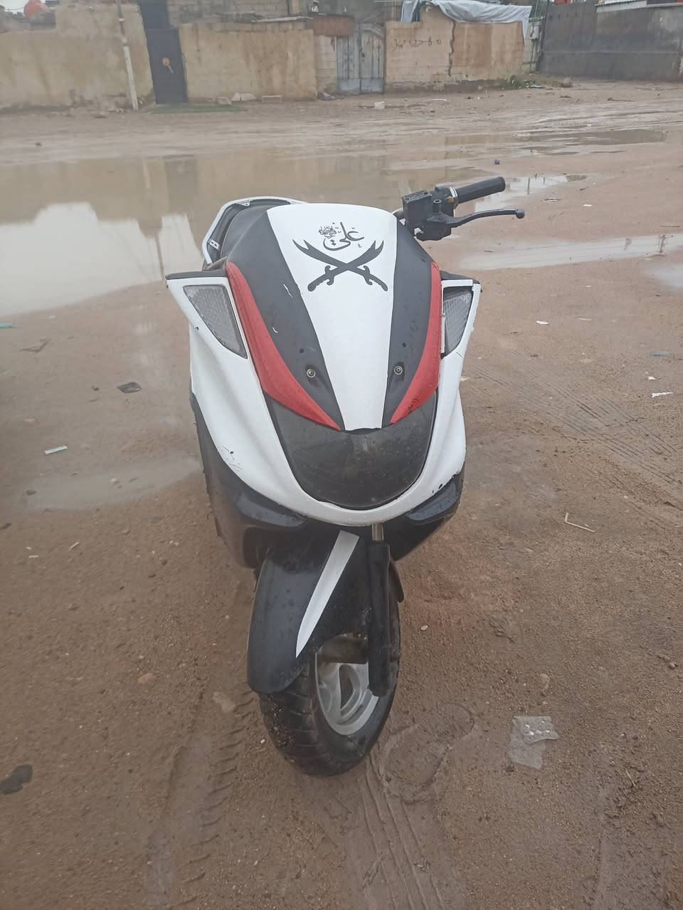 دراجه ماجسته حلوه توني ذابله طابوكه مكلفتني ٦٠٠ الف هيا وشغله عطلان سلف فقط شغلاه ابيع ٥٠٠ وبيه مجال قليل مكاني بصره رقمي ***********
