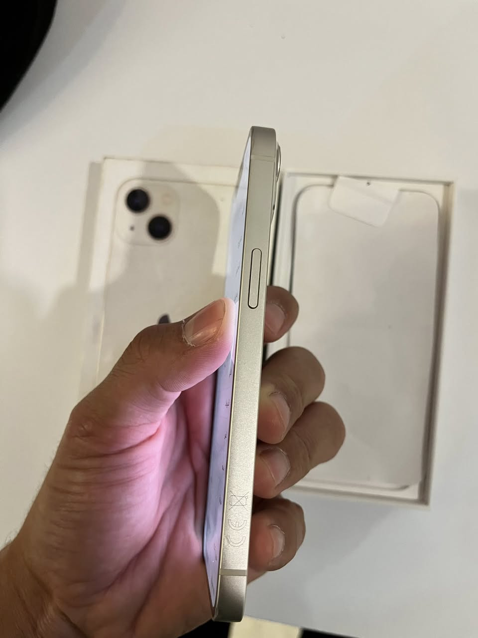 السلام عليكم ايفون 13 عادي شرق اوسط بطارية 100 ذاكرة 128 بعدة بلضمان لشهر ال 11 يعني مستخدم بس اربعة اشهر مكفول ب 500 الف مكاني بغداد اليرموك ***********
