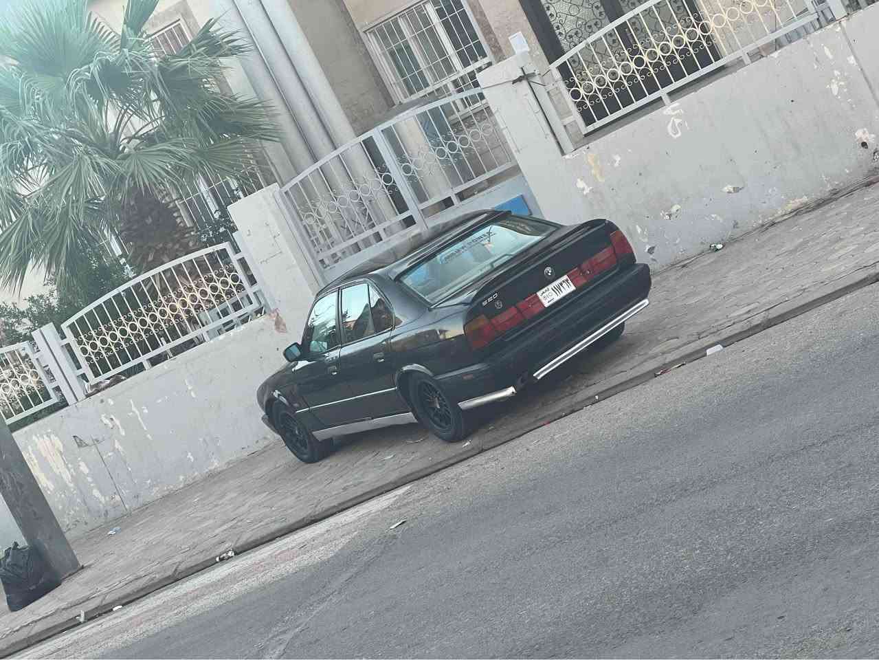 فرۆشتنی خێرا 
بیئیم مۆدیل 91  520 گێر عادی ئارم پلاستیک هەولێر بە شەرتی ئەوەلیات و مالی کەسی تێدا نەبی جەمپەکی پێشی هەیە زۆر خەفیف باقی هەموو گیانی بەشەرت لایت ئەلقە پێش گەورە بۆنیت گەورە دوو جام کارەبا ئیم پیفایەرەکی شازی لەسەرە ناو داخلییەکی جوانو خاوێن  
شوێن هەولێر 
ژ.م. *********** أربيل, العراق

