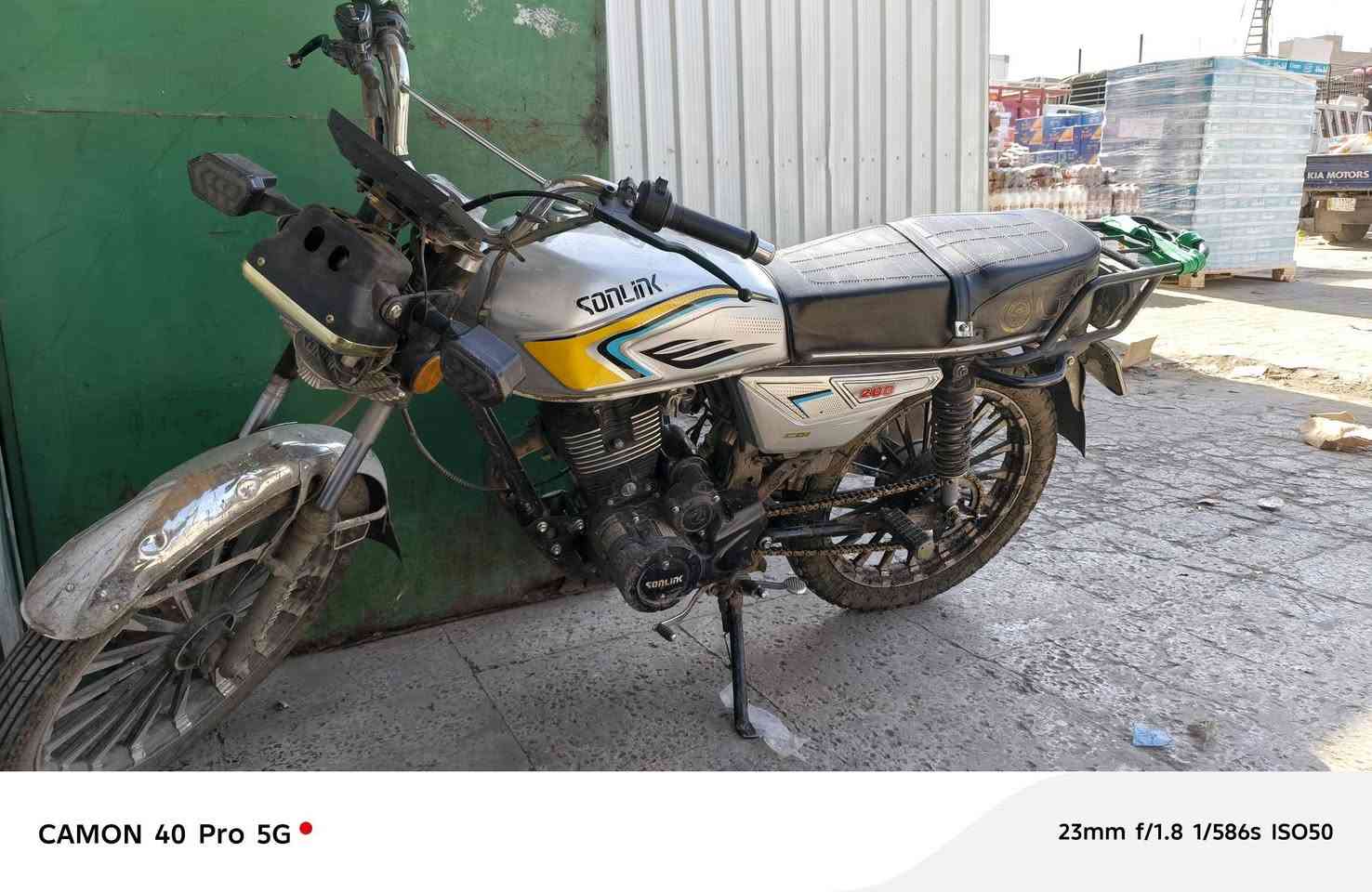 دراجه ايراني5كير  مبيها اي نقص  
محرك200 بصمة 2وسويج2
اوراق معرض مابيها كمرك
ب700 وبيها مجال قليل 
بغداد مدينة الصدر 
دراجه جديد عوزه غسل
***********
