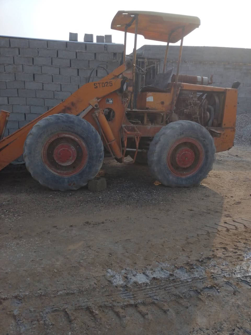 السلام عليكم شفل للبيع شغال مكاني الرفاعي السعر 30ورقه وبيه مجال مكلف بالنشر رقم راعي ***********
