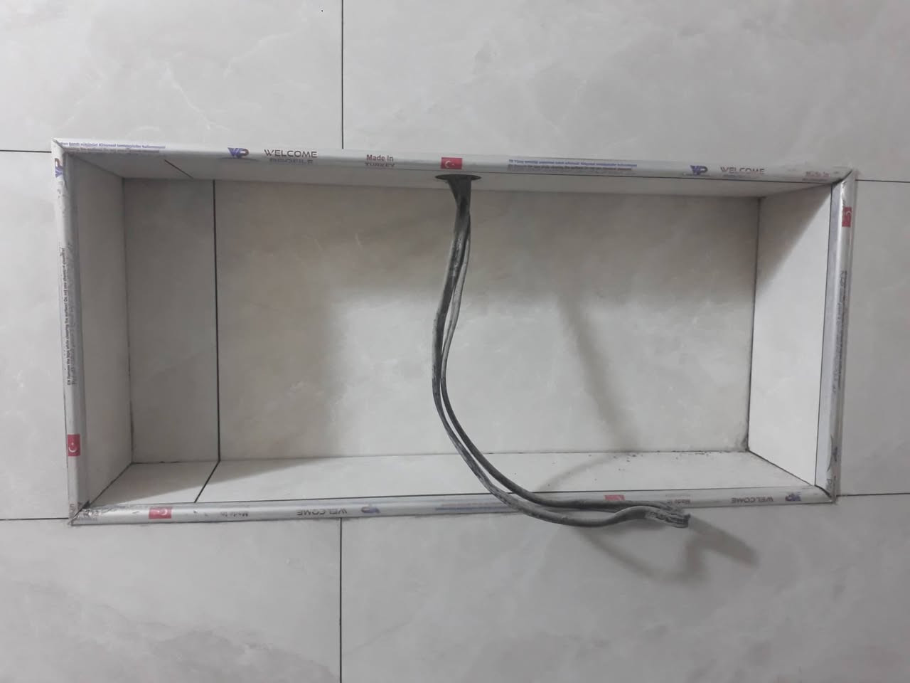 خلفة سيراميك متفرغ حاليا
واشتغل بأسعار كلش مناسبة
واطلع اشتغل بكل مكان 
للاسفسار اكثر هذا رقمي ***********
