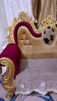 تخم ملكي • ١٠ مقاعد • بدون ضرر