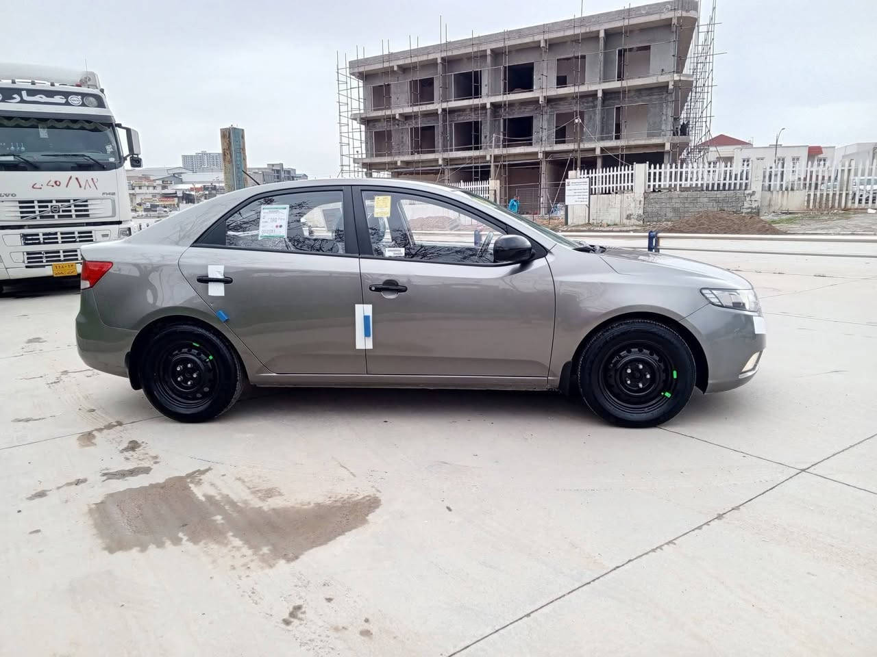 كيا سيراتو موديل 2012 خليجي لون نفطي كفاله بدون صبغ  بيه بارد مكانين بسيطات لباقي كفاله وجاهزه لسياره  مواصفات عتياديه داخل اسود بلاجكتور ABS لايت زنون كير 6نمره تخم تايرات جديد صدر جديد محرك1600دوش مفتوح بشرط بدون خلل كير محرك تبري بشرط سياره جاهزه بدون نقص سنويه ارقام كله جديد لل2028 وباسم البائع وبشرط لتحويل بنفس ليوم مكان السيارة بسليمانية 
🔴 السعر 💵 علق يوصلك سعر السيارة ✅
السعر :: اطلبه بالتعليقات يصلك خاص 📩


**إذا كنت صاحب هذا الإعلان وتريد حذفه لأي سبب، رجاءا أرسل رسالة إلى الدعم الفني**