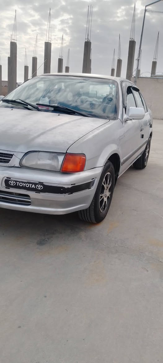 السلام عليكم
كورلا تيرسل موديل 95 رقم 
دولي بسمي سياره فول توماتيك كير محرك كورلا بدون صبغ مجرد تقحيلات بدون ضربه كهربائيات كل شغاله تدفئة تبريد بس غاز قفل مركزي شاشه سعر 45$ وبه مجال شرط تحويل 

رقم ***********
رقم ***********
