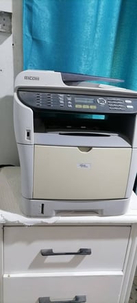 طابعة استنساخ • استخدام شهر • مجال للشراي