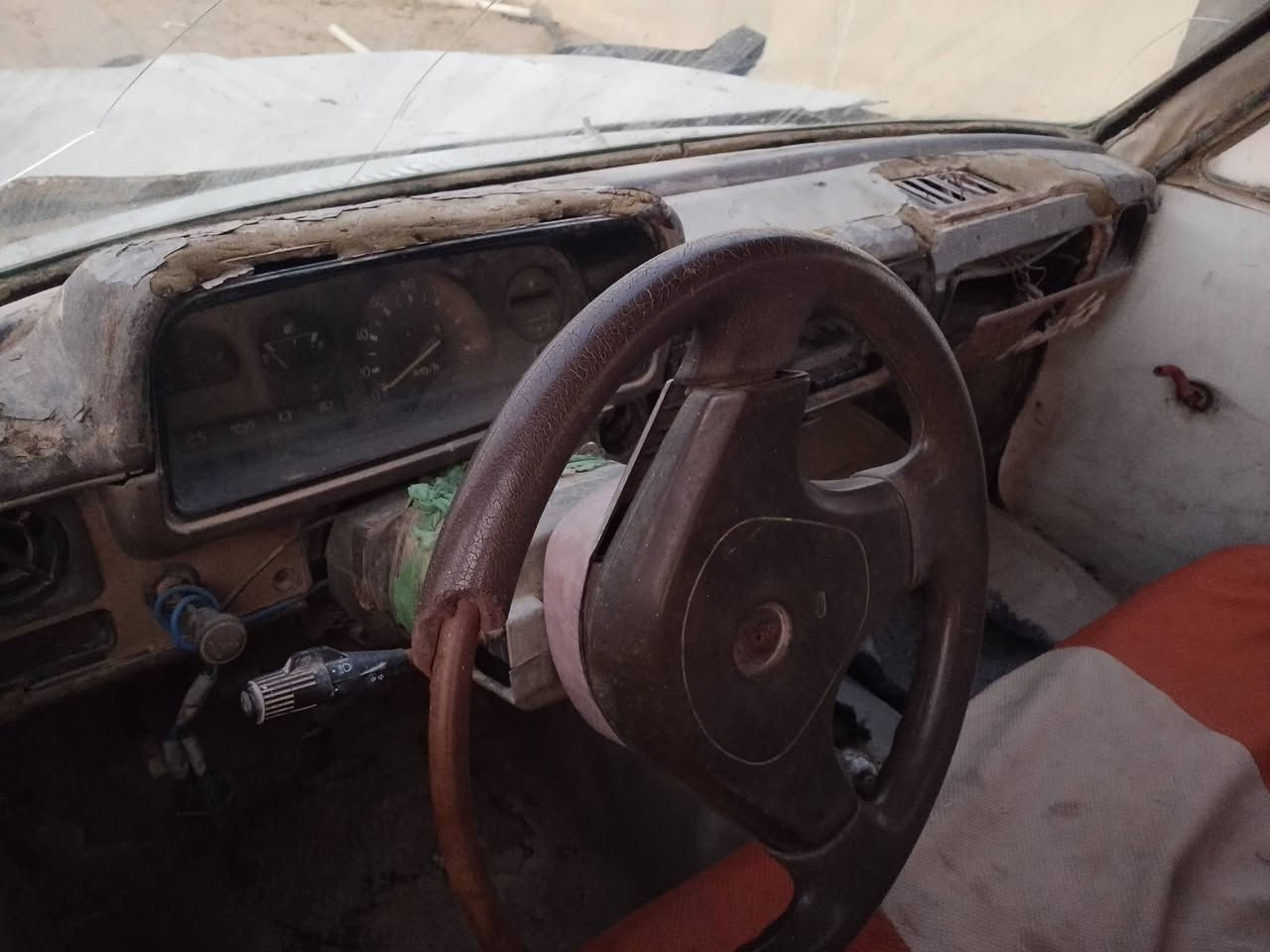 بيكم للبيع رقم ذيقار موديل 82 مكان بصره زبير مزارع سعر 12 وبيه مجال ***********
