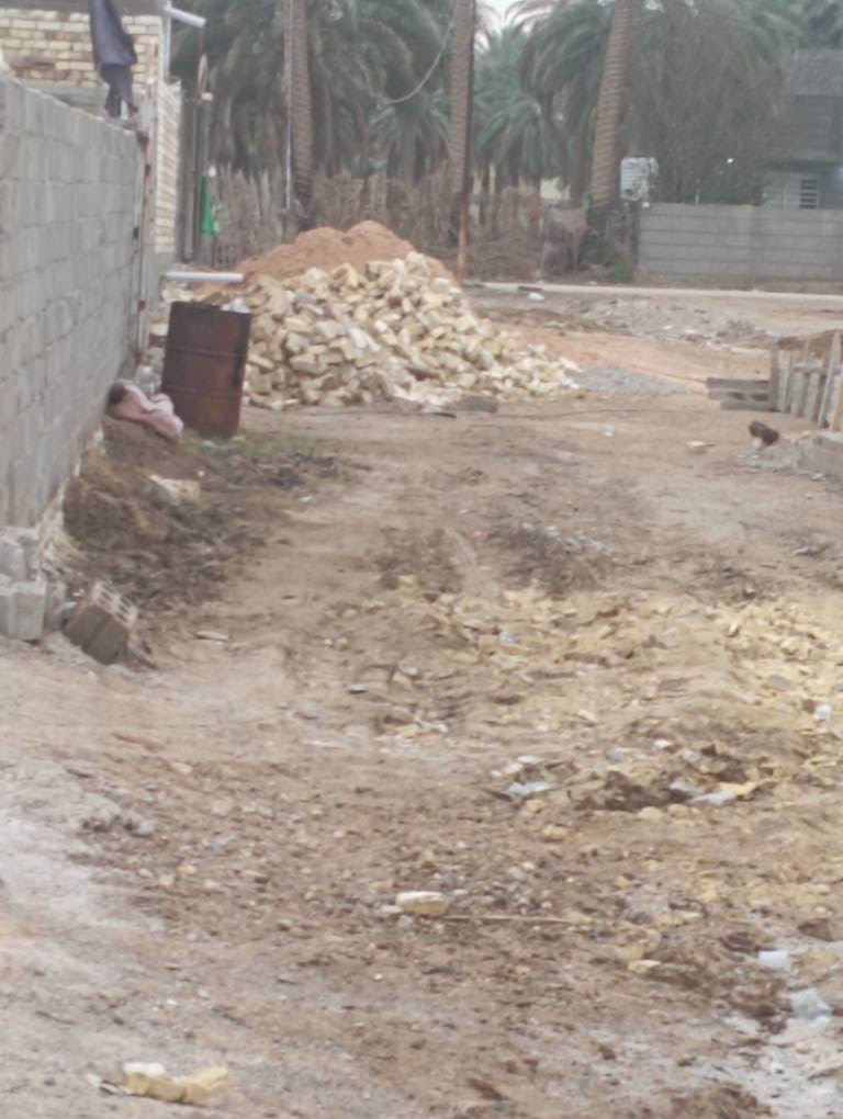 سلام عليكم بتلو بناء حديث مساحة 200متر جنس الأرض ملك صرف زراعي حق التصرف سعر 35مليون موقع مميز قرب أثار بابل الي يحب يتواصل رقم الهاتف وتساب ***********/ يتوفر 900متر بصفه للبيع حلة, بابل
