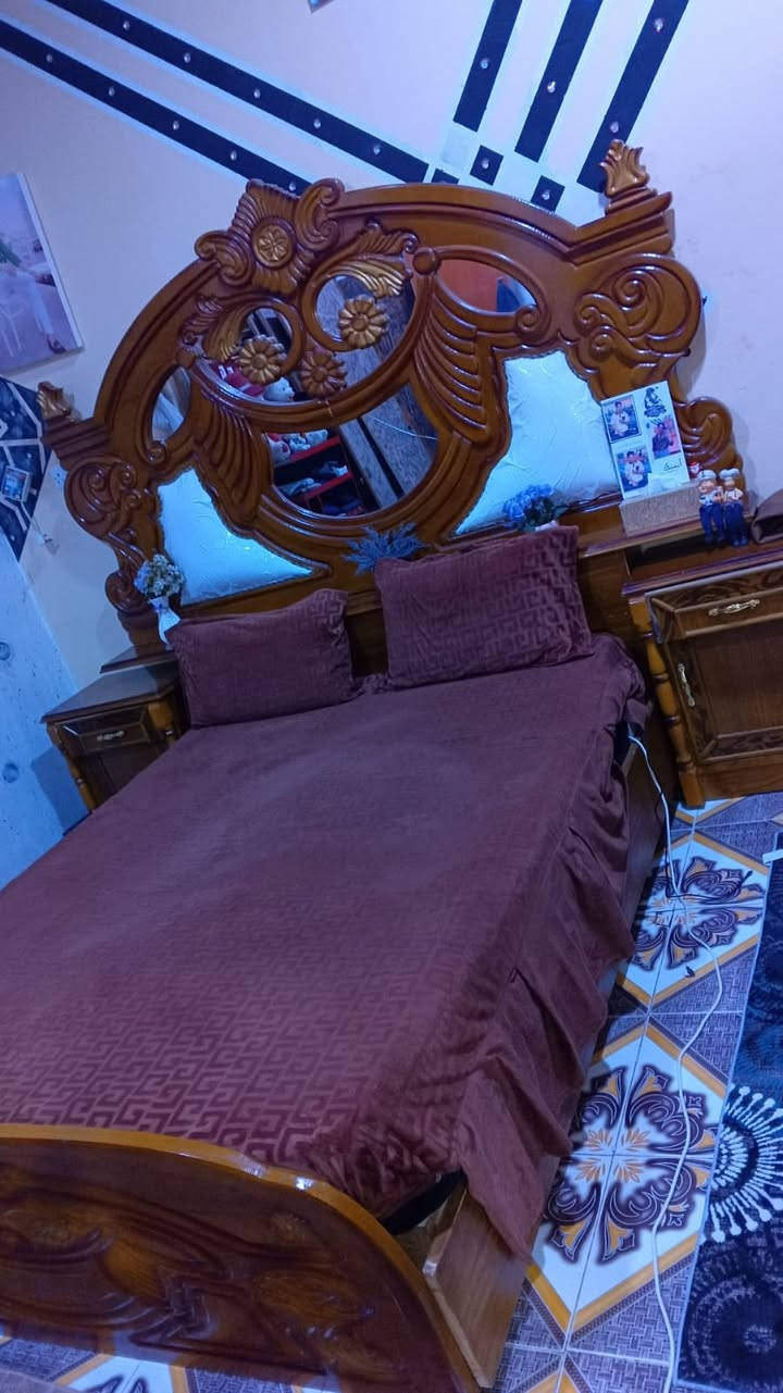 آلسلام عليكم غرفه اخشاب تفصال مابيهه اي نقص ولا متعوبه عنواني بصره تحديًا گرمه علي 
السعر مليون وبيهه مجال 
هاتف ***********8 
@إشارةالجميع
