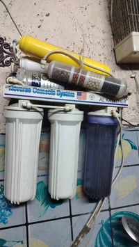 فلتر ماء شغال كلشي مابي ناقصه فقط من تشتري تبدل  الفلاتر مالته السعر ٤...