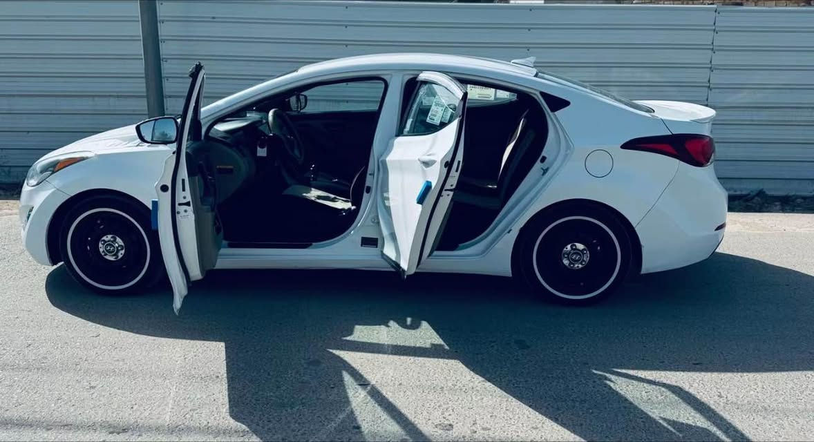 النترا وارد أمريكي موديل 2016 رقم واسط بسمي ضرره بس بنيد مبدل فول جمباز واحد بلجمباز 
رقم الموبايل *********** ديوانية, القادسية
