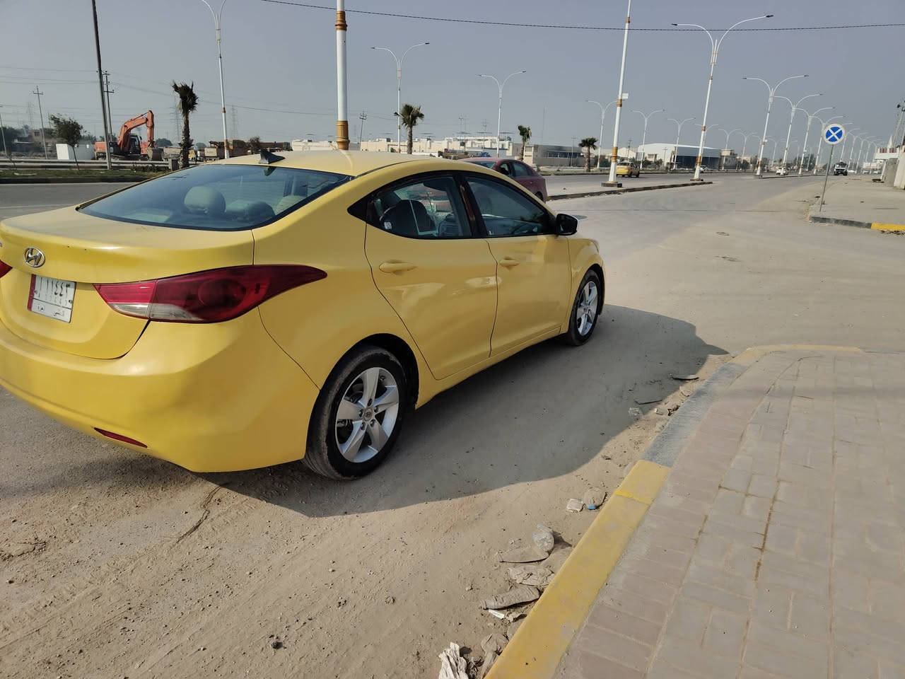 للبيع الانتره 13 أمريكي
محرك 1800 كير مكينه تبريد شرط 
بيها بس حادث الوارد فقط ولباقي مكفول 
السعر 105 بي مجال ترهم مراوس 
***********
