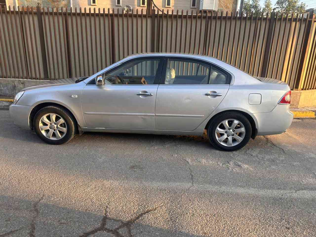 السلام عليكم 
اوبتما خليجي 2008
مكينه 6سلندر
صبغ حزام للجماليه اثر جراد 
رقم بغداد بسمي 
92 وبي مجال
***********
