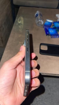 ايفون ١٥ برو ماكس • ٢٥٦ • بطاريه ٨٧