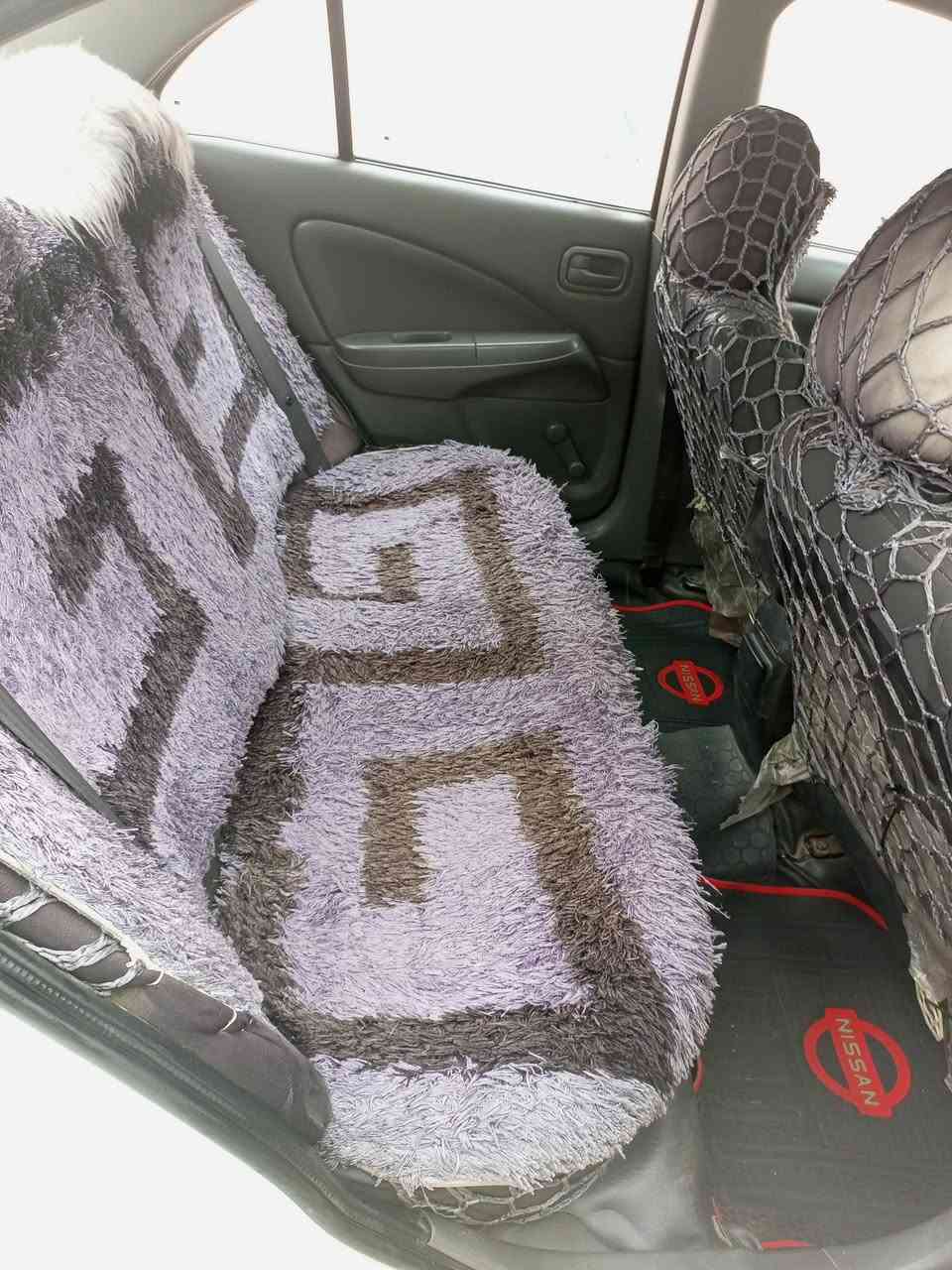 نیسان سەنی
مودیل 2010
هیچ عەیبی نیە و بێ سبوعە تەنها تۆزێ لای سنوق ساردی تەیە
دەفتەر بەنزینی هەیە
بۆ پەیوەندی کردن
***********
***********
