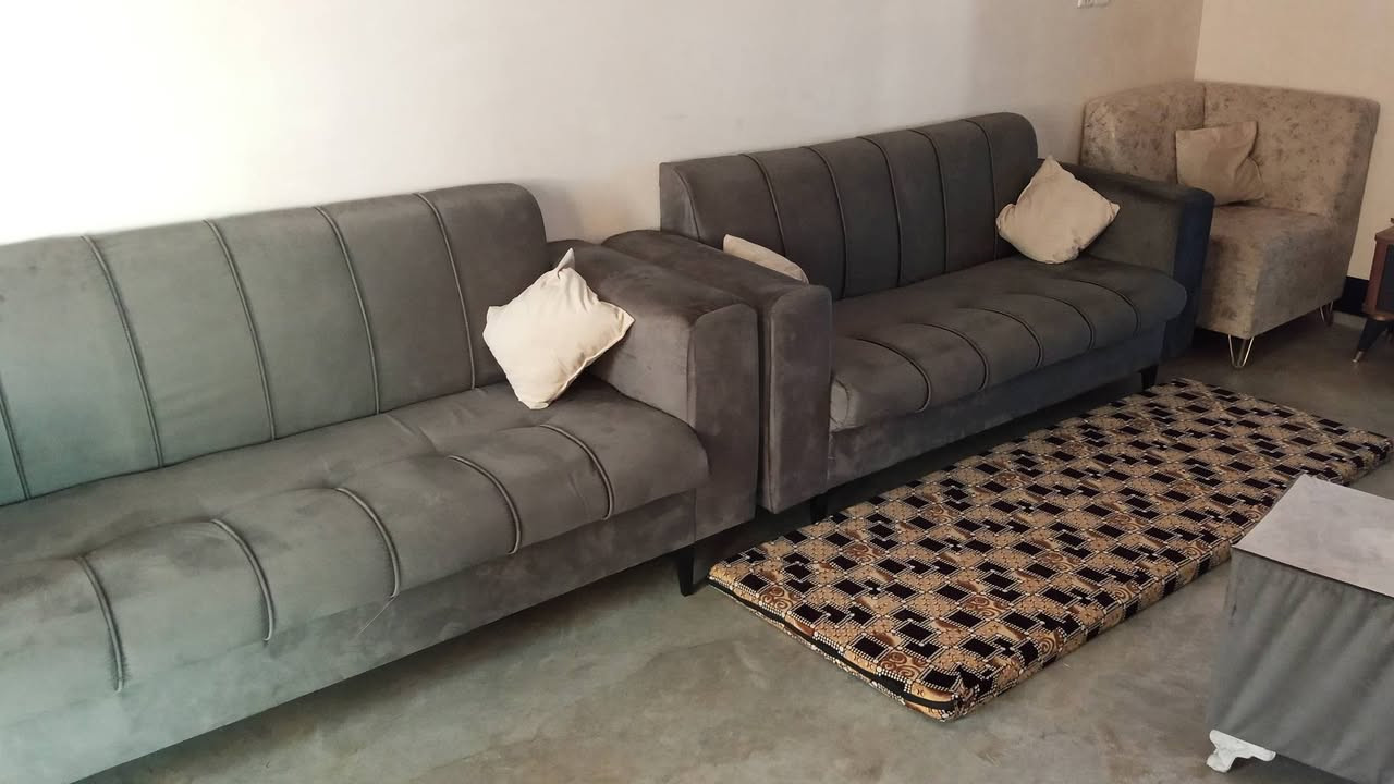 قنفات مع ديوان سعر اثنينهم 300 الف الشراي يتصل مكلف بنشر واتساب ***********
