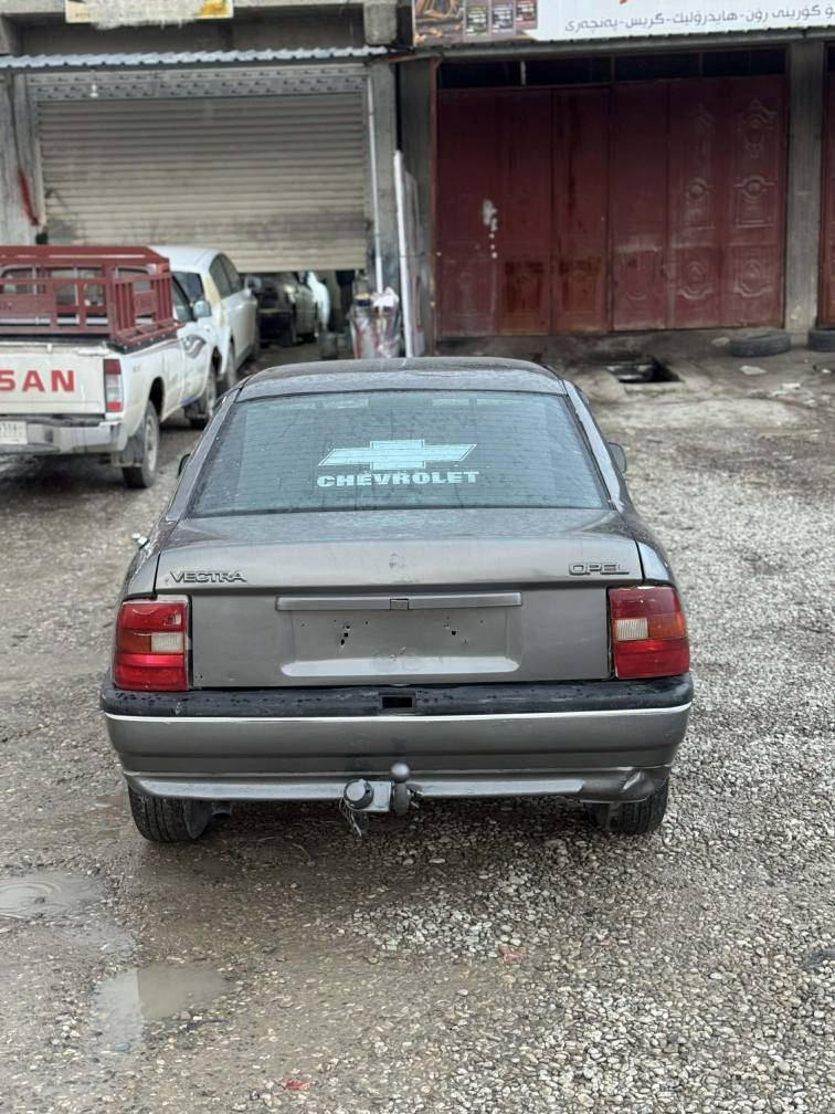 بە ناوی خودا ماشەڵا لە ماڵی هه موو لایک ئۆپڵ مۆدیل 1991مە کینە 18گیڕو مەکینە بە شەر پیشو دوای کەپسە کامل جوانکاری بۆ کراوە تازە بۆیاخ کراوە بۆجوانی سە قفی موسە وەرگە ڕەو نییە شتیکی جوانە کارەبی مەز بوتە ئاڕمی پلاستیک خوار بە لاشم ۆ هیناون ***********ماڵی فەقیرە بەنزین هه رناخوات 
کارە بای گشت گیانی ئیش ئە کات السليمانية, العراق
