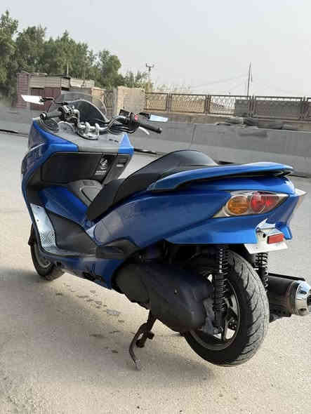 سلام عليك 010 S7
اربع تحويلات 7 نمر 
كير مكينه مكفولات 
الكفرات مكفوله من الزلغ
ماشيه 16 بعدها رنبه 
بانزين محسن دهن امزويل
حمواه ربع متصعد ابد 
ماصدات بيها لدات بلاديه مو تحوير
الدراجه اذا ما بطنشت بلشلعه رجعها
***********
