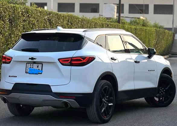 السلام عليكم
شوفرليت بلايزر RS  2023
رقم بغداد 
فول موصفات عدى الفتحه كامرات
جنطه كهرباء ردار امامي وخلفي
تحكم ستيرن جهتين مثبت سرعه
تشغيل عن بعد بصمه
كشنات تدفئه تبريد تبريد 2 قطعتين
جنطه كهرباء وشفط
محرك 6 سلندر بانزين عادي شرط
وارد امريكا حادث جاملغ وبنيد 
السعر 230$
*********** بغداد
